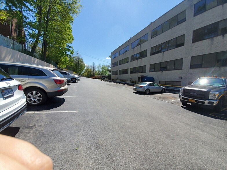 More Photos Of 280 N Central Ave, Hartsdale Medical For Lease