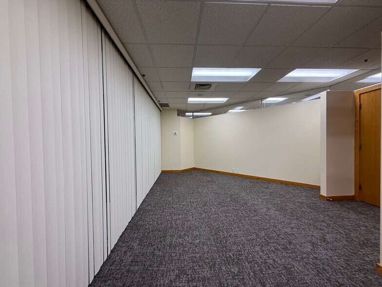 More Photos Of 33 Bartlett St, Lowell Medical For Lease