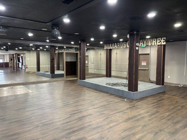 More Photos Of 1305 Baytree Rd, Valdosta Freestanding For Sale