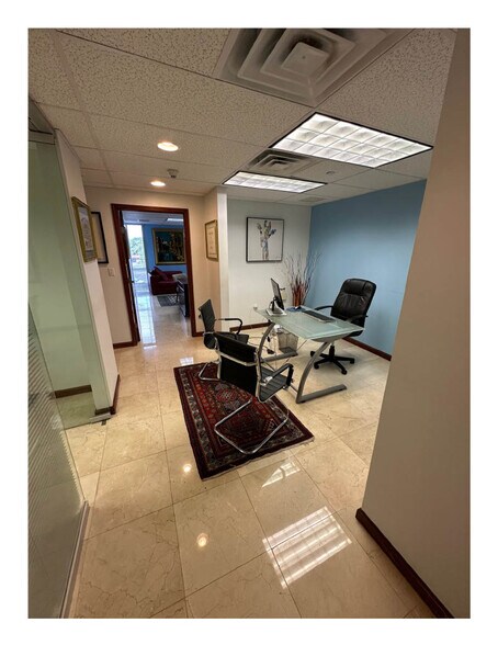 More Photos Of 4300 Biscayne Blvd, Miami Office Residential For Lease