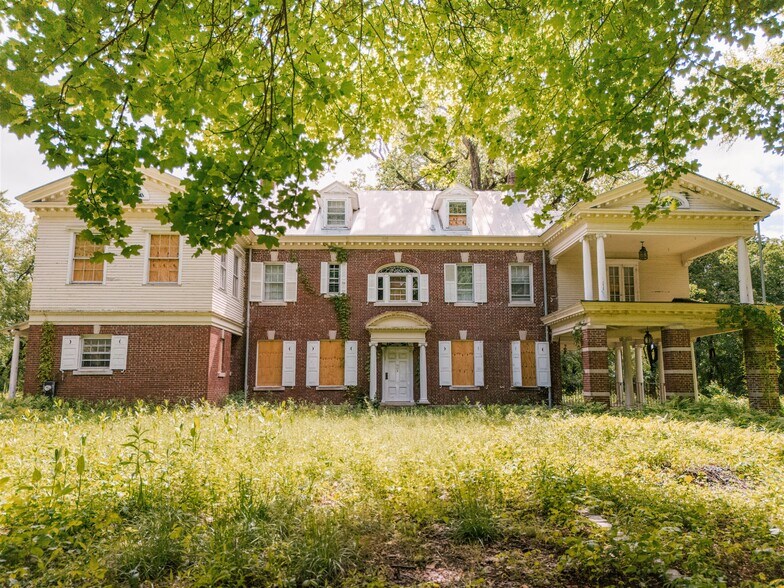 More Photos Of 37-60 Blackburn Rd, Selkirk Apartments For Sale