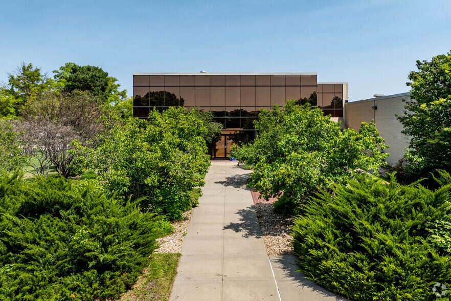 More Photos Of 4700 S 19th St, Lincoln Warehouse For Lease