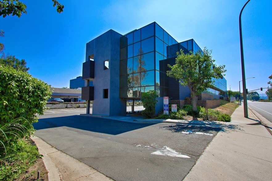 More Photos Of 3701 Birch St, Newport Beach Medical For Lease