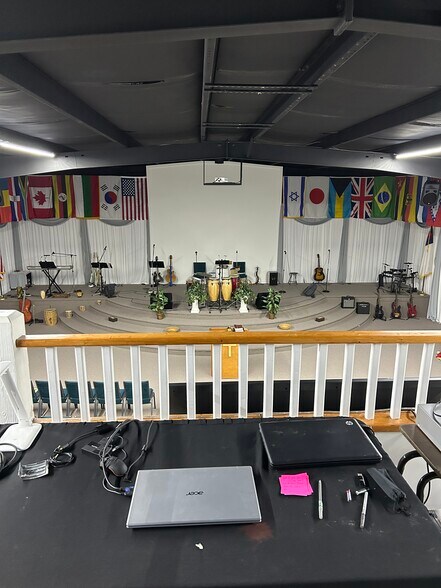 More Photos Of 111 Industrial Way SW, Cleveland Flex For Sale