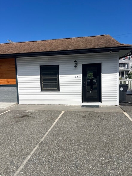 More Photos Of 5 S Central St, Haverhill Office For Lease