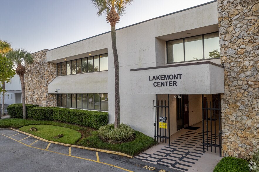 More Photos Of 201 N Lakemont Ave, Winter Park Medical For Lease