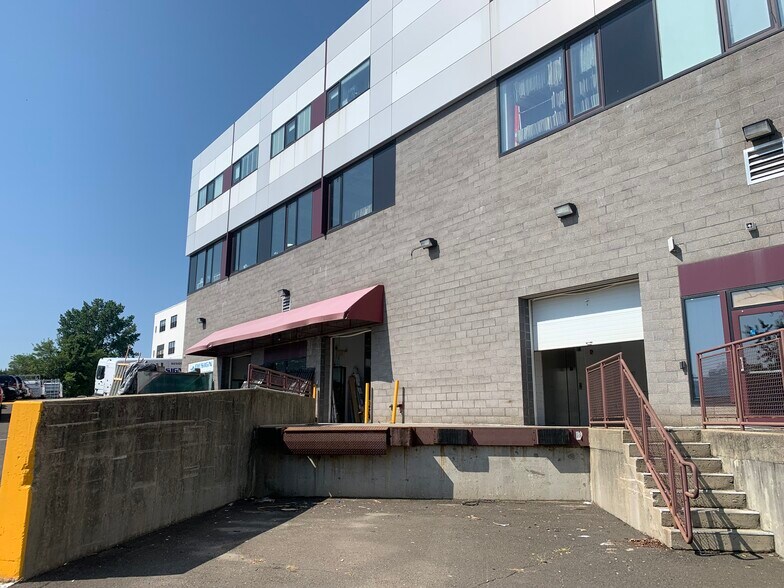 Primary Photo Of 330 Fairfield Ave, Stamford Light Distribution For Lease