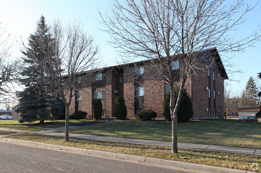 More Photos Of 125 4th Ave NE, Saint Cloud Apartments For Sale