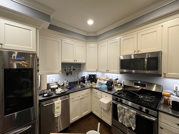 More Photos Of 10-12 Greenway Ct, Brookline Apartments For Sale