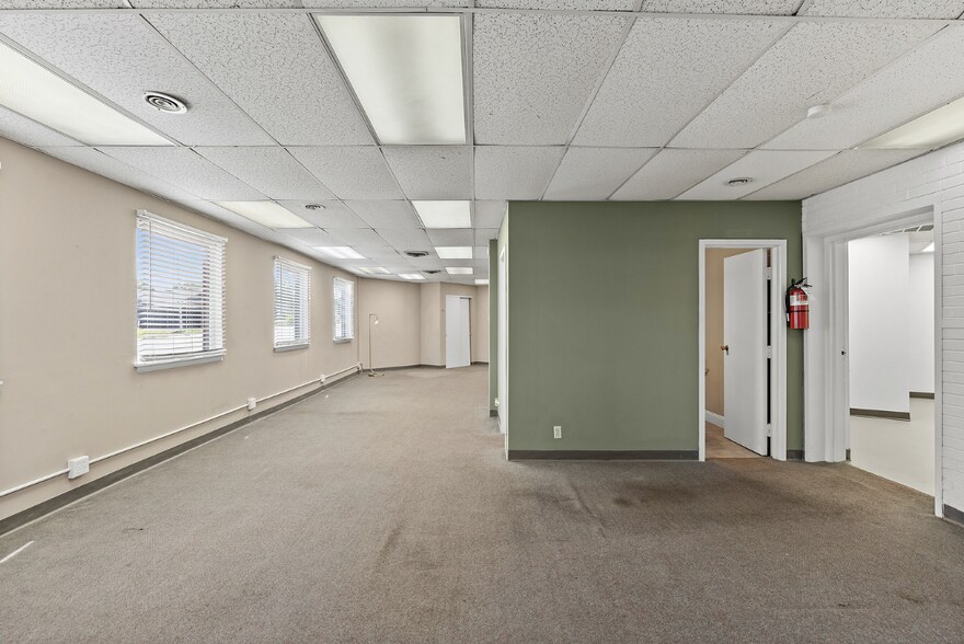 More Photos Of 1901 Gravois Ave, Saint Louis Freestanding For Lease