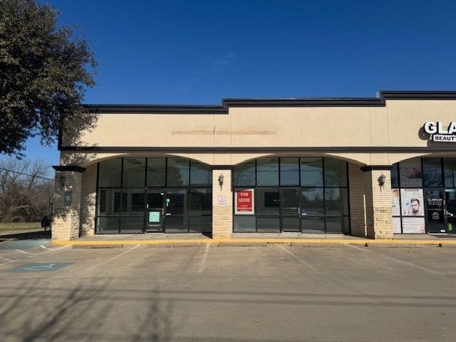 Primary Photo Of 1585 E Broad St, Mansfield Unknown For Lease