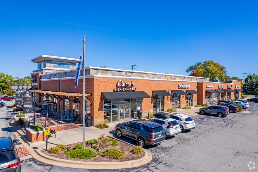 Primary Photo Of 15455 W Bluemound Rd, Brookfield Unknown For Lease