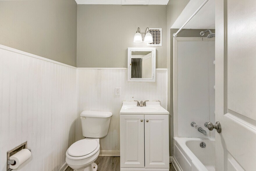 More Photos Of 7508 Elizabeth St, Cincinnati Apartments For Sale