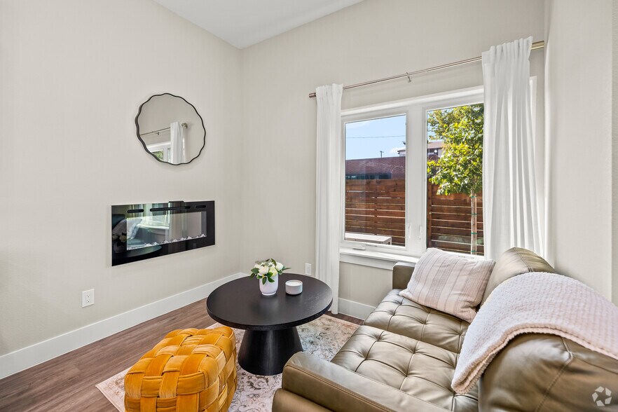 More Photos Of 123 Merritt St, Fort Worth Apartments For Sale