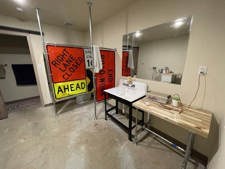 More Photos Of 1800 FM 775, Seguin Warehouse For Sale