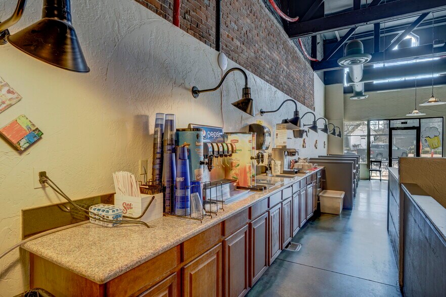 More Photos Of 922-926 Victorian Ave, Sparks General Retail For Sale