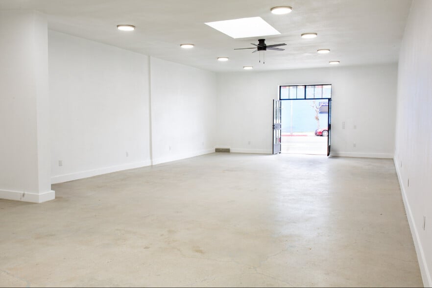 More Photos Of 5149-5151 W Adams Blvd, Los Angeles Storefront Retail Residential For Lease