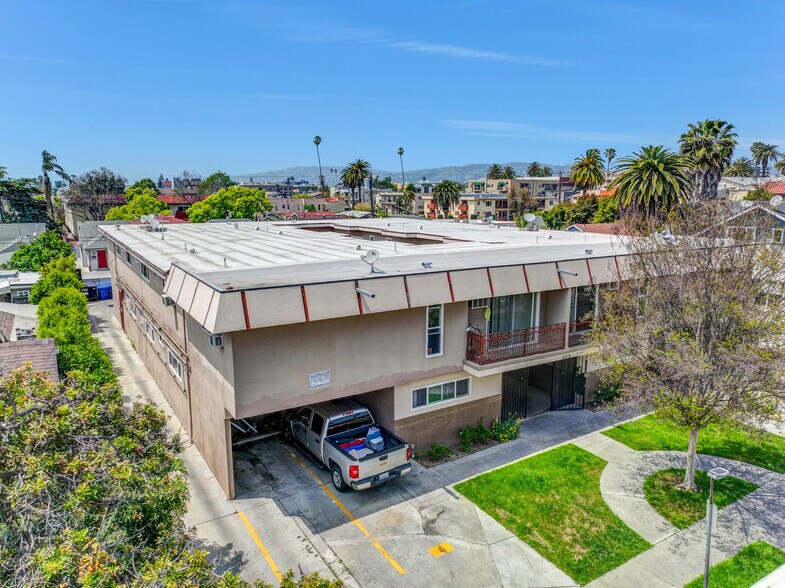 More Photos Of 423 N Harvard Blvd, Los Angeles Apartments For Sale