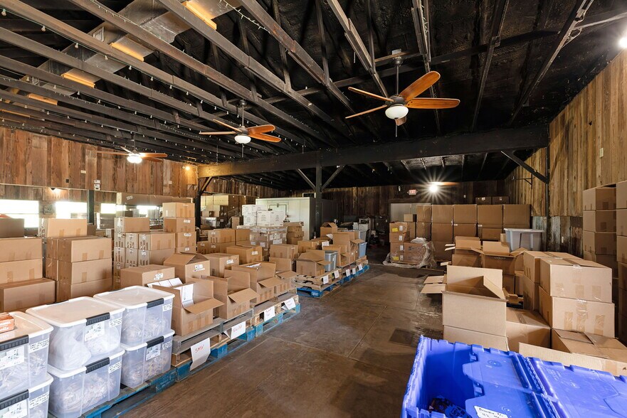 More Photos Of 14395 E Hwy 90A, Gonzales Restaurant For Sale