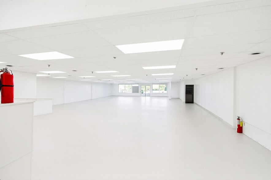 Primary Photo Of 29 Palisade Ave, Yonkers Storefront For Lease