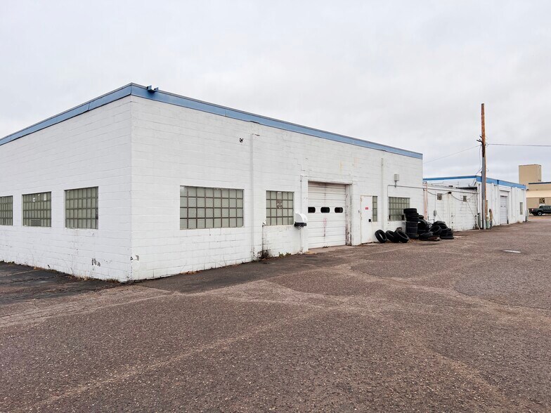 More Photos Of 22 Washington St, Brainerd Auto Dealership For Sale
