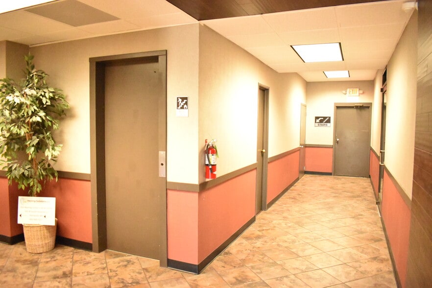 More Photos Of 165 W South St, Hernando Office Residential For Lease