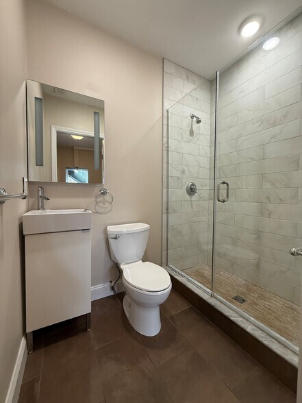 More Photos Of 104 Prince St, Boston Apartments For Sale
