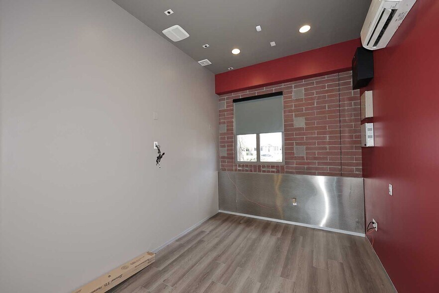 More Photos Of 2812 N Norwalk, Mesa Office For Sale