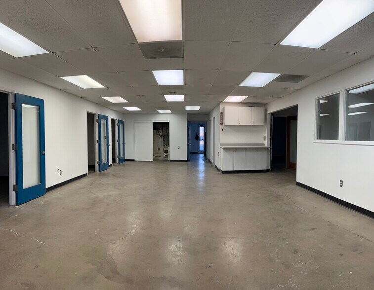 More Photos Of 1356 N Santiago St, Santa Ana Industrial For Sale