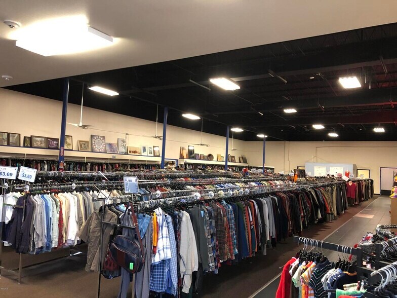 More Photos Of 12100 Highway 49, Gulfport Storefront For Lease