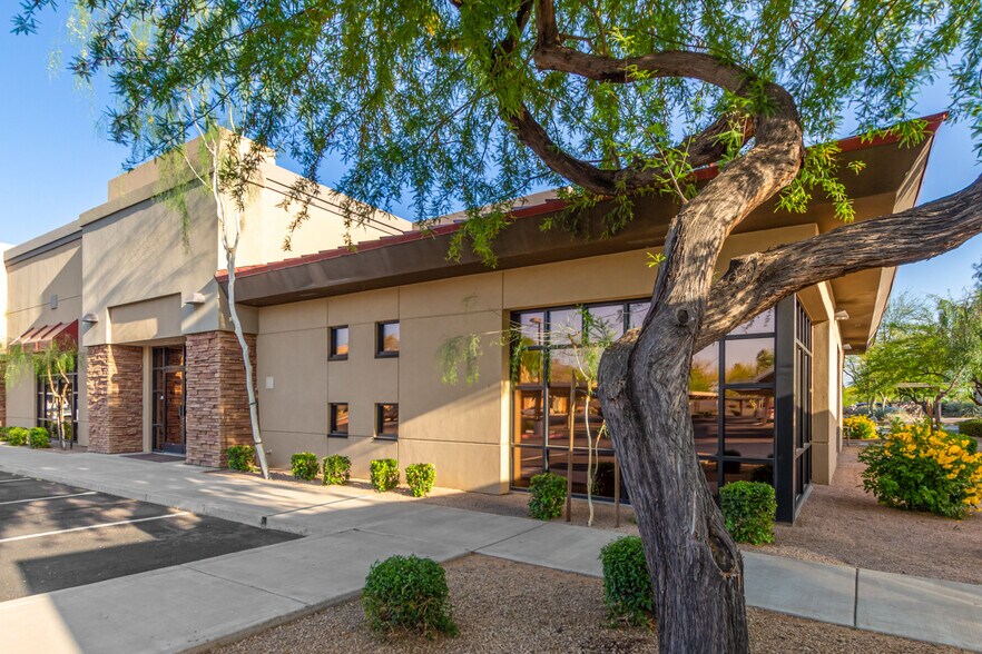 More Photos Of 8165 E Indian Bend Rd, Scottsdale Medical For Lease