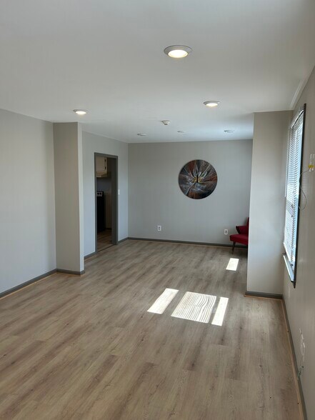 More Photos Of 74 E Hill St, Mount Juliet Office For Lease