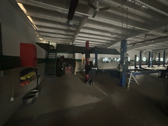 More Photos Of 3861-3870 West Rd, Cortland Auto Dealership For Sale