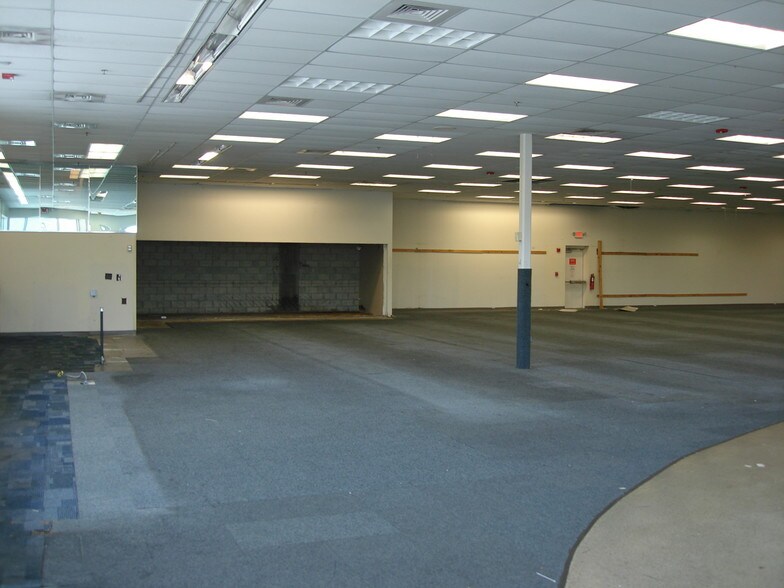 More Photos Of 3969 S Military Trl, Lake Worth Freestanding For Sale