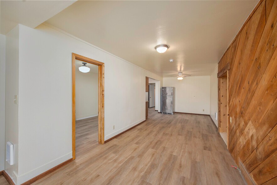 More Photos Of 315 Main Ave E, Soap Lake General Retail For Sale