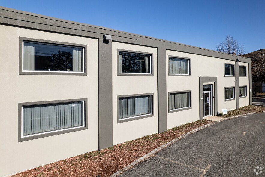 More Photos Of 1000 Brighton St, Union Township Manufacturing For Lease