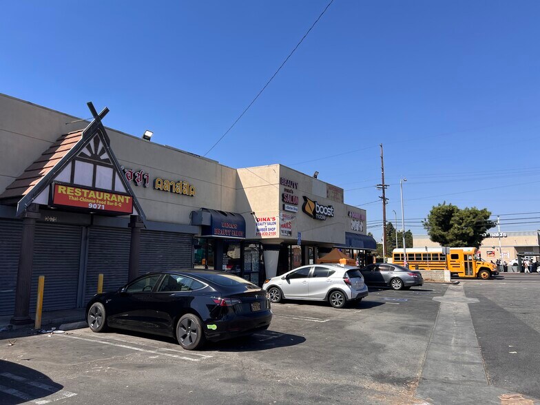 More Photos Of 9059-9079 Van Nuys Blvd, Panorama City Storefront For Lease
