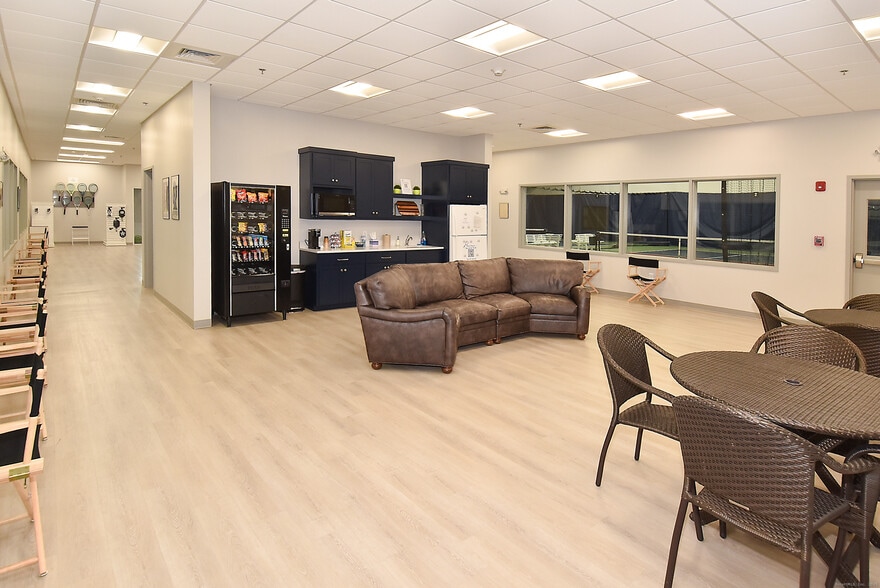 More Photos Of 55 Lower Butcher Rd, Ellington Sports And Entertainment For Sale