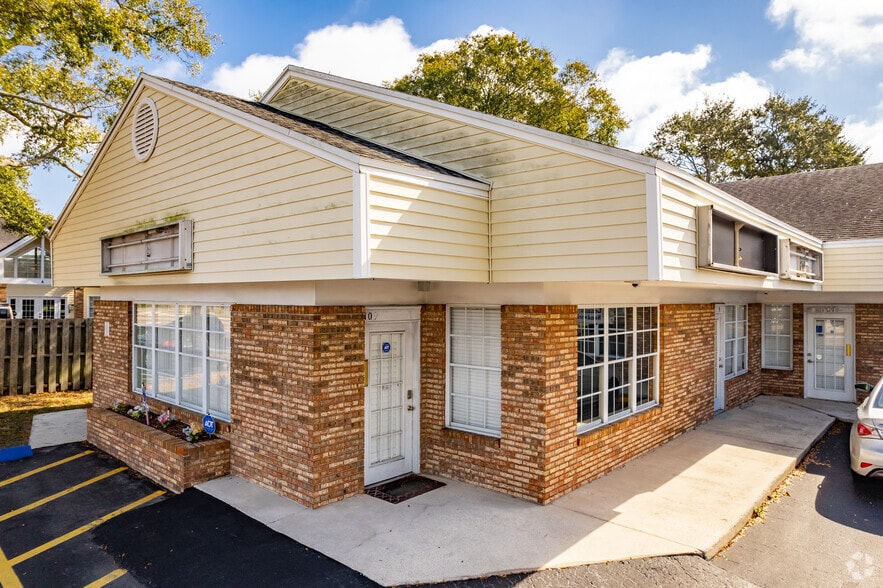 More Photos Of 1153 Main St, Dunedin Unknown For Lease