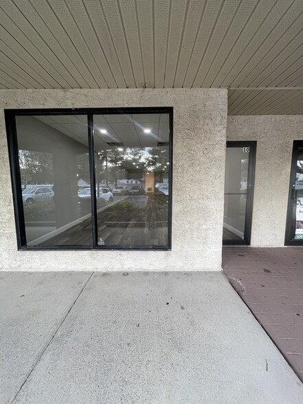 More Photos Of 210 New Rd, Linwood Storefront For Lease