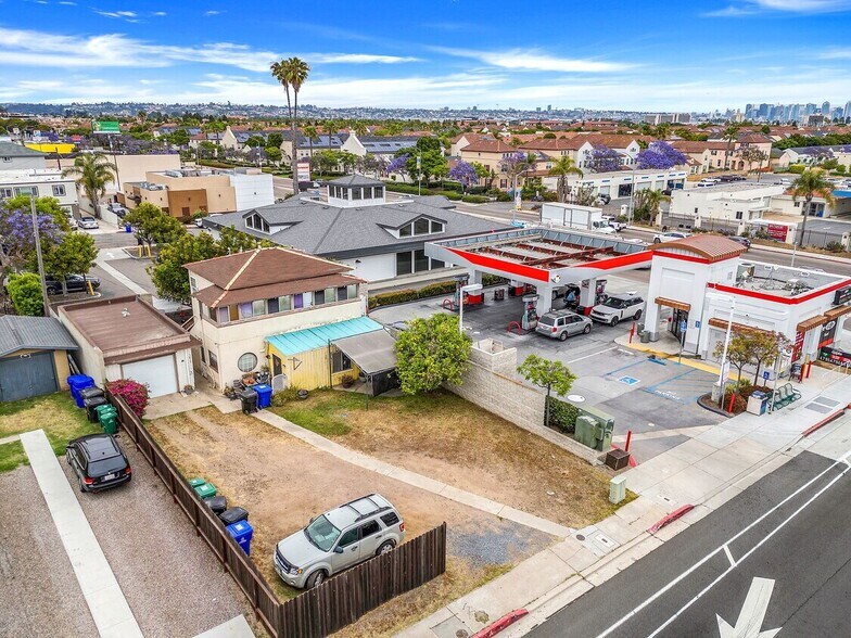 Primary Photo Of 3018-20 Nimitz Blvd, San Diego Specialty For Sale