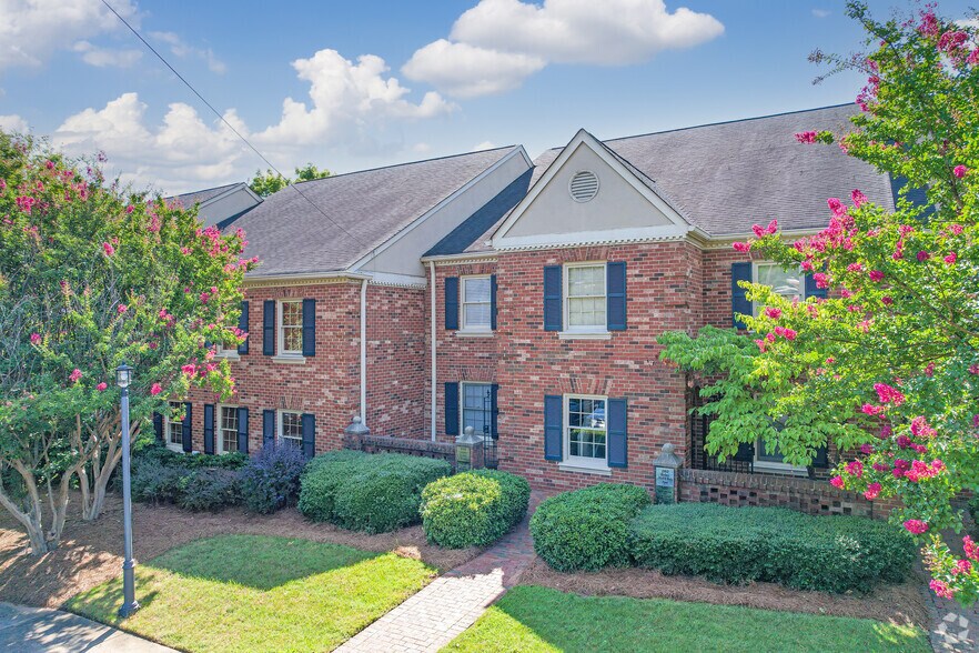 More Photos Of 216 N Mcdowell St, Charlotte Office For Sale