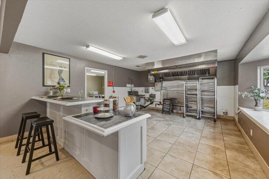 More Photos Of 11859 Tammy Way, Grass Valley Office For Sale
