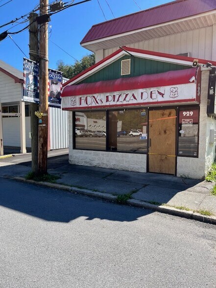 More Photos Of 929 Cook Pkwy, Oceana Restaurant For Sale