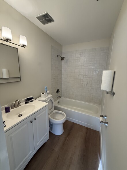 More Photos Of 6175 NW 153rd St, Miami Lakes Medical For Lease