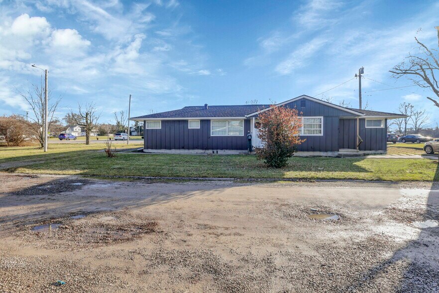 More Photos Of 12-35 Grove Ct, Marysville Apartments For Sale