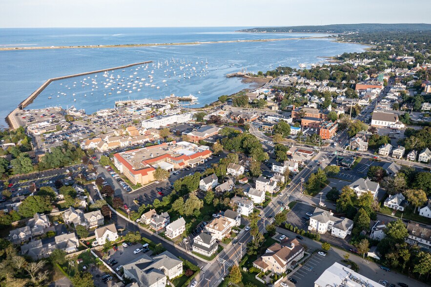 More Photos Of 176-178 Court St, Plymouth Apartments For Sale