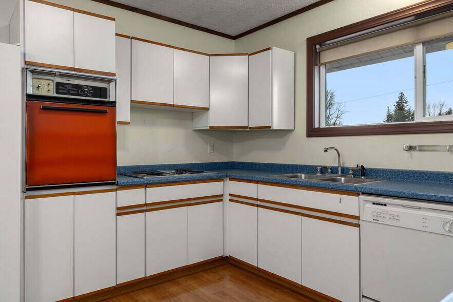 More Photos Of 1282 US Highway 2 E, Kalispell Apartments For Sale