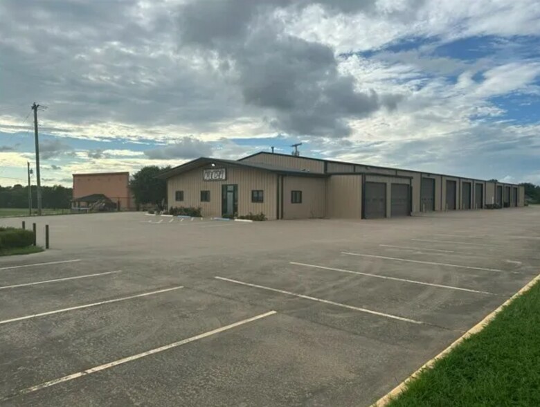 More Photos Of 13960 State Highway 64 W, Tyler Industrial For Sale