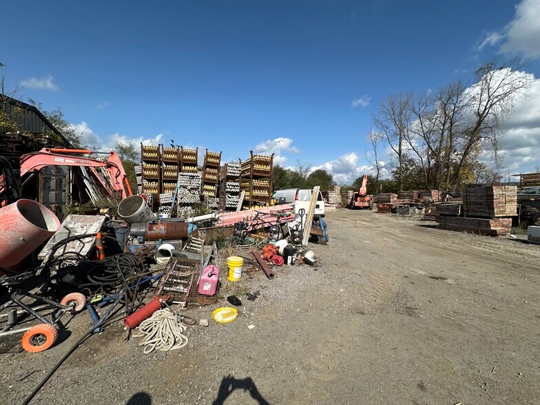 More Photos Of 272 Cornwall Hill Rd, Patterson Industrial For Sale